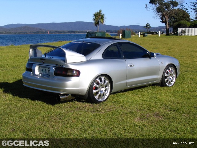 1994 GT-4 Hatchback - Photo 4