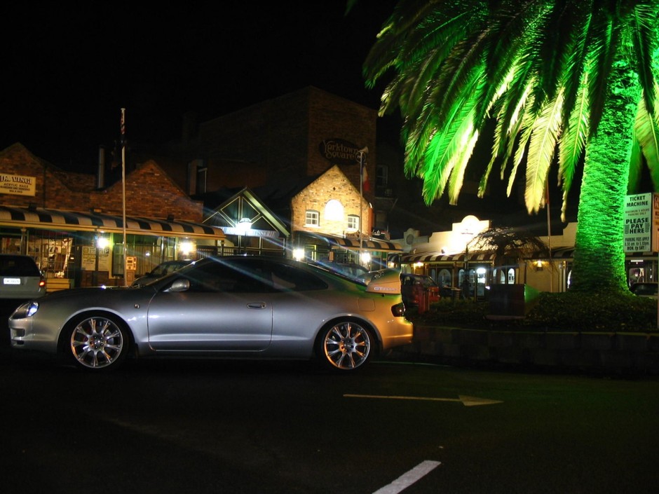 1994 GT-4 Hatchback - Photo 8