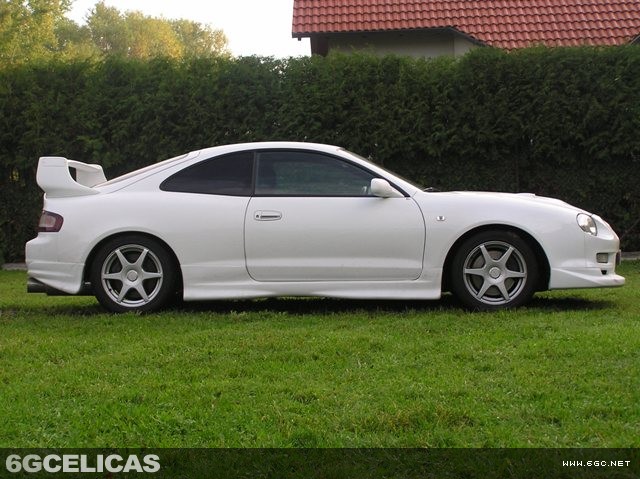 1999 GT-4 Hatchback - Photo 3