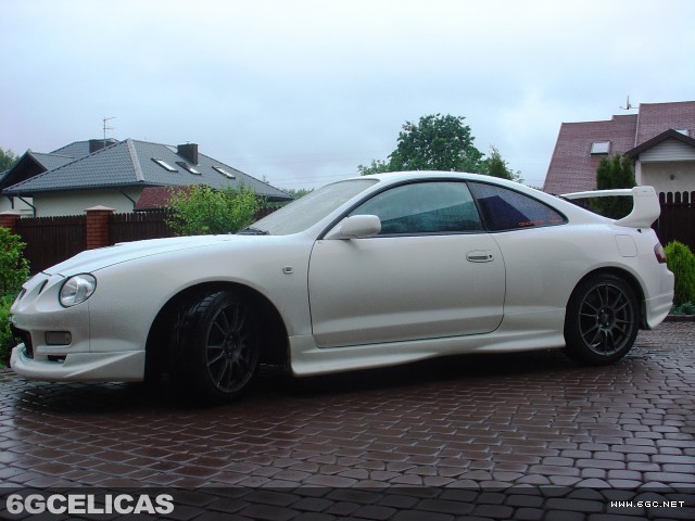 1999 GT-4 Hatchback - Photo 4