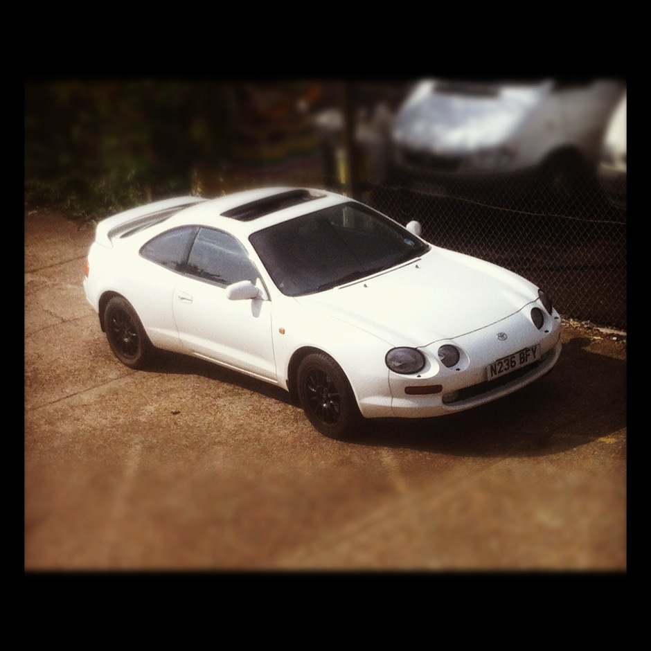 Strudders White ST202 - GT