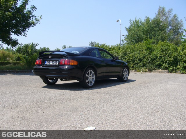 1994 GT Hatchback - Photo 2